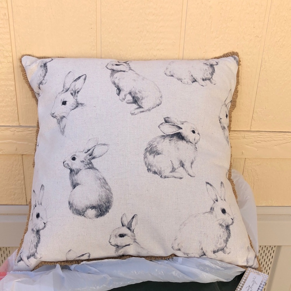Charming Rabbit Print Throw Pillow
